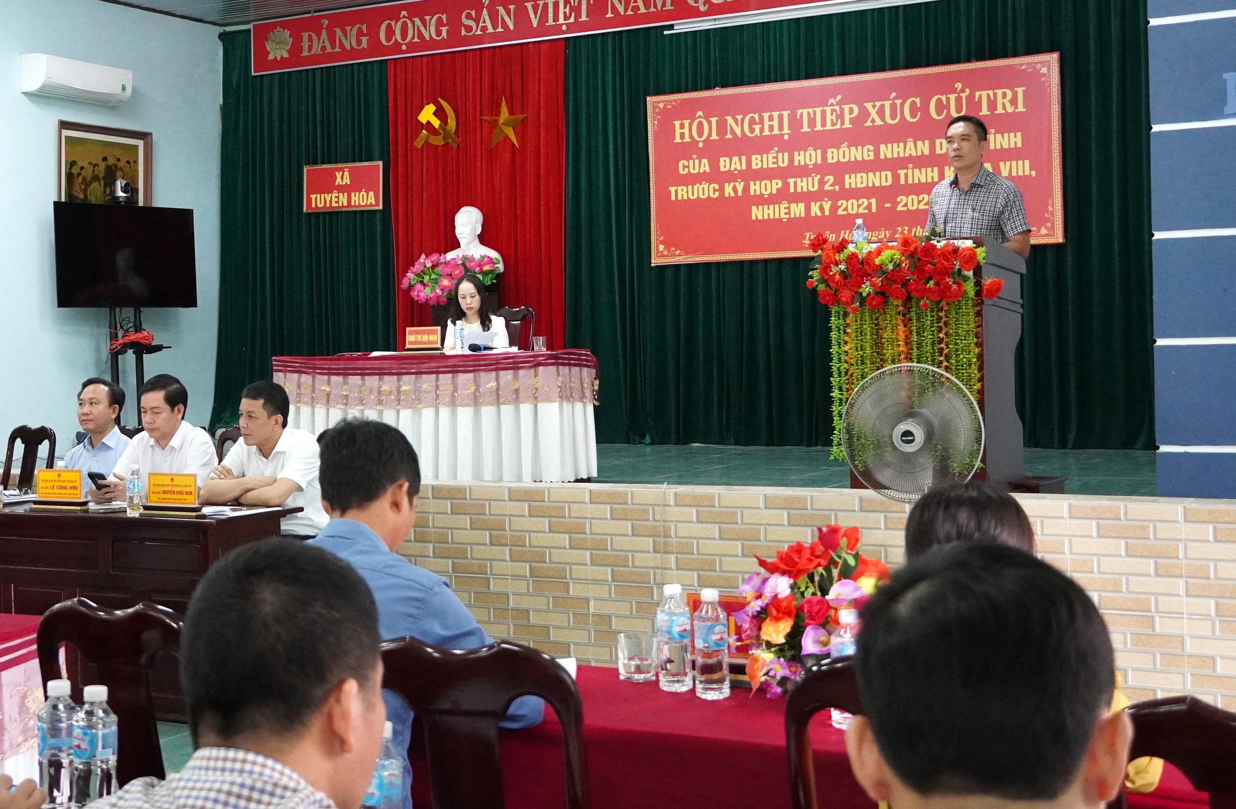 Đại biểu HĐND tỉnh tiếp xúc cử tri tại xã Tuyên Hóa