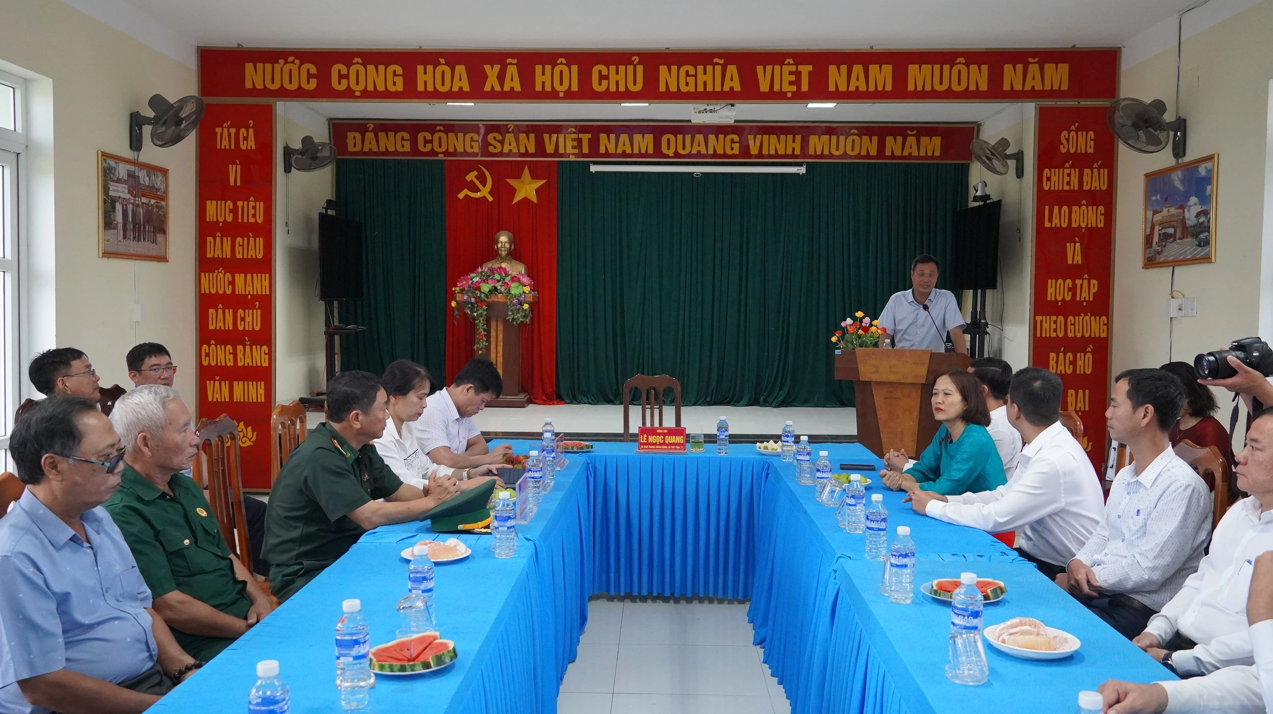 Các địa phương cần chăm lo tốt hơn đời sống vật chất, tinh thần cho Nhân dân