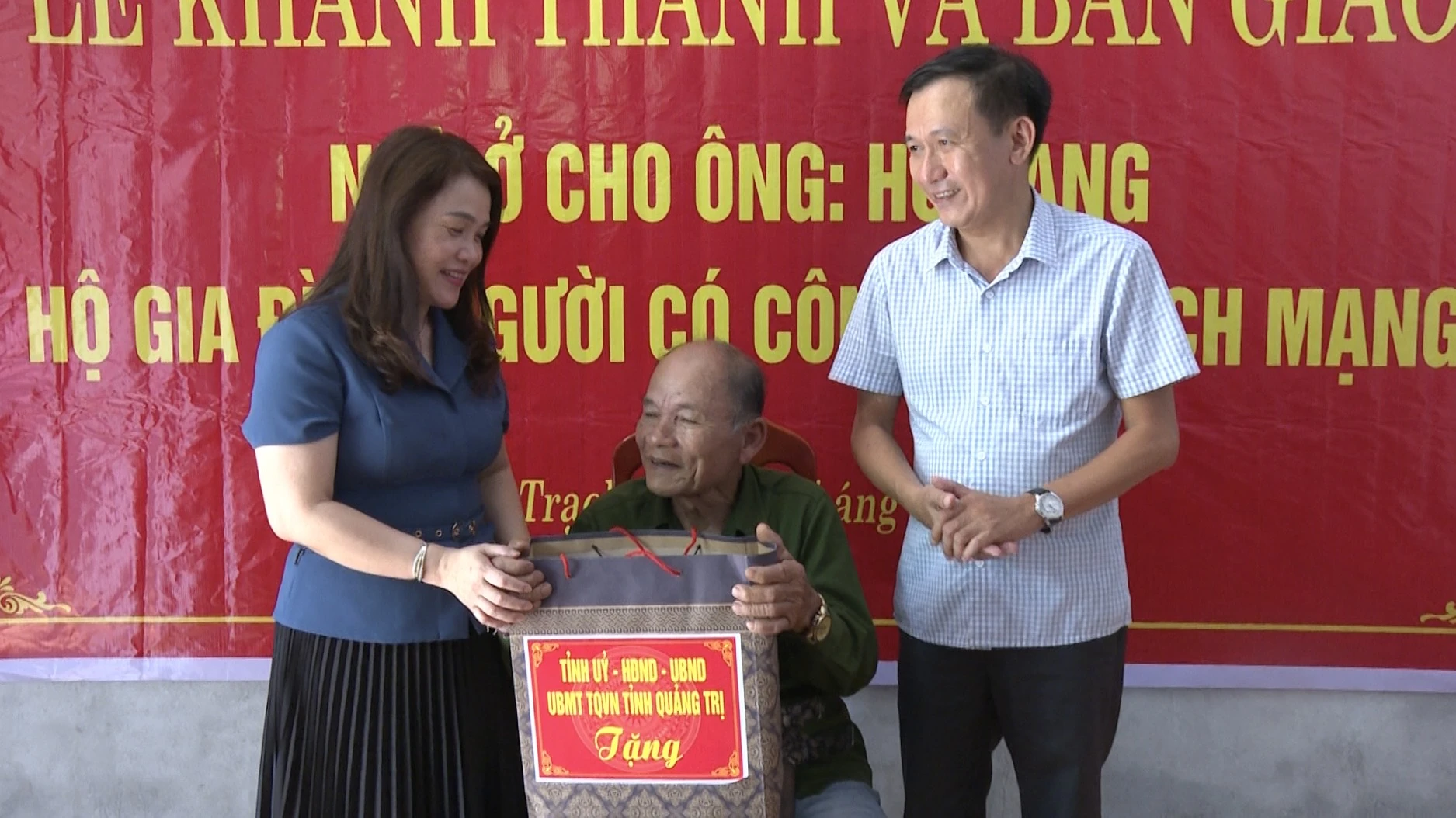 Chủ nhiệm Ủy ban Kiểm tra Tỉnh ủy thăm hỏi, tri ân gia đình chính sách