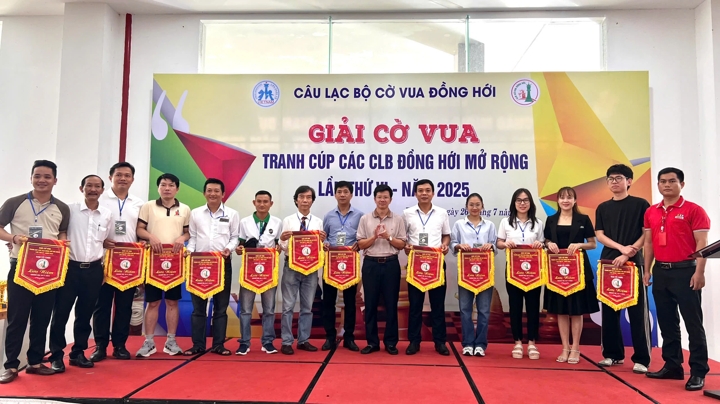 Hơn 400 kỳ thủ cờ vua tranh cúp các Câu lạc bộ Đồng Hới mở rộng lần thứ VI