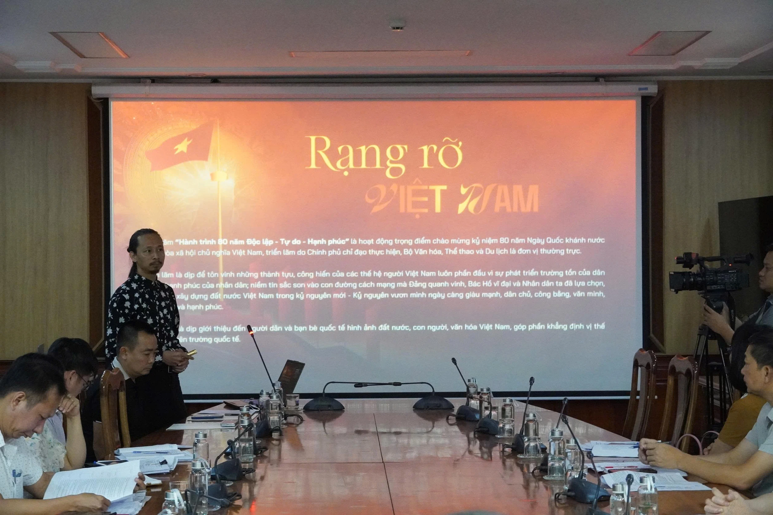 Cho ý kiến về đề cương và thiết kế sáng tạo không gian trưng bày triển lãm