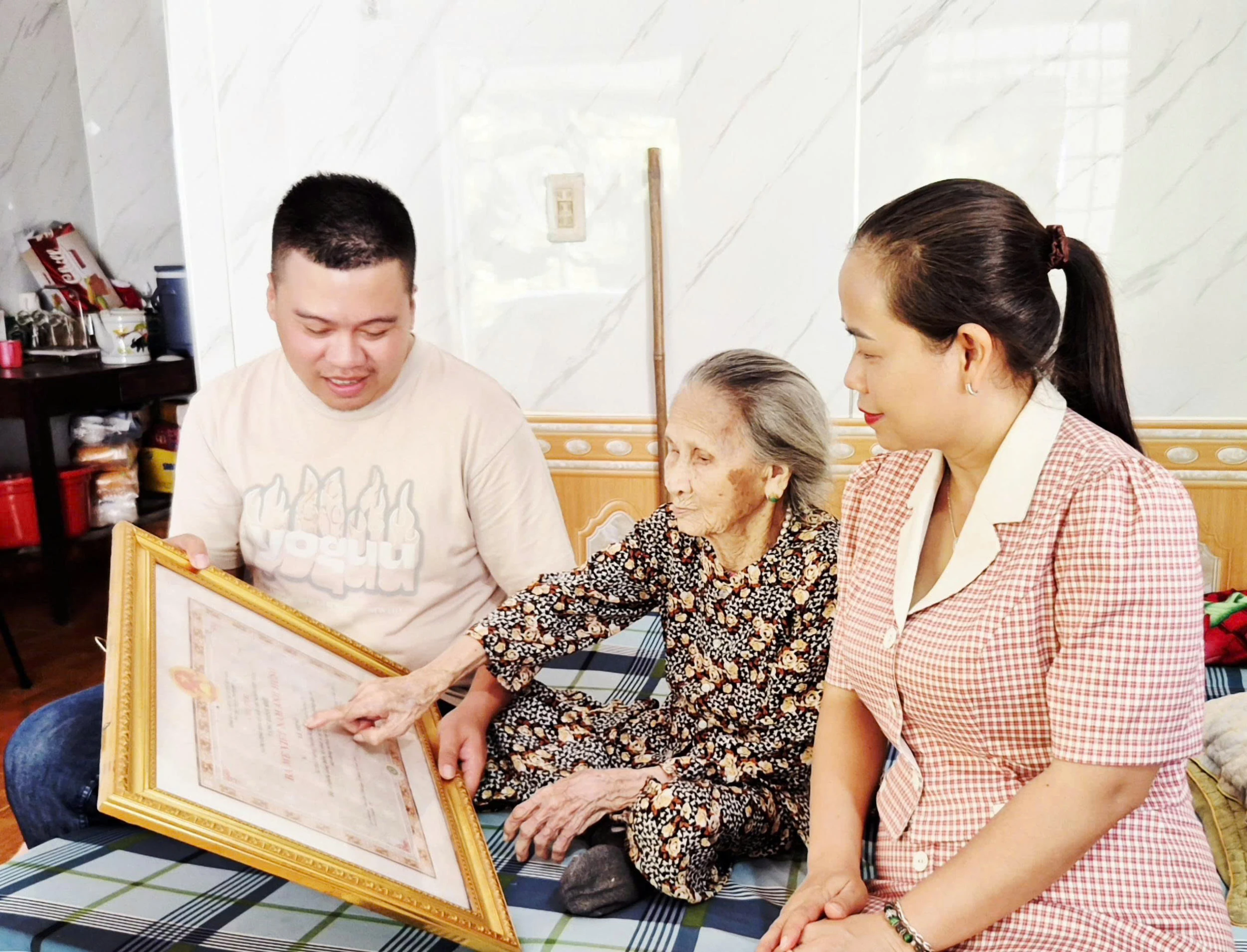 Chuyện về những Bà mẹ Việt Nam Anh hùng ở Diên Sanh