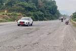 Cần sớm khắc phục tình trạng hư hỏng, xuống cấp trên tuyến Quốc lộ 9