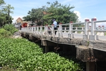 Cầu Bồ Bản bị sụt lún, nguy cơ mất an toàn giao thông