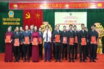 Trao quyết định bổ nhiệm Chánh án, Phó Chánh án Tòa án nhân dân khu vực tỉnh Quảng Trị mới