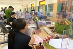 Mỗi ngày tiếp nhận hơn 1.000 hồ sơ thu hồi, cấp đổi con dấu