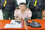 Bắt nam thanh niên phạm tội quả tang mang theo súng và ma túy ở Nam Đông Hà