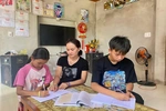 Tai ương bủa vây gia đình nghèo