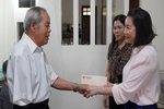 Phó trưởng đoàn chuyên trách Đoàn đại biểu Quốc hội tỉnh thăm các thương binh và gia đình liệt sĩ