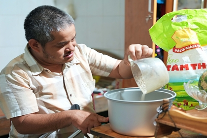 Cuộc đời nhiều nỗi đau của Vẹo