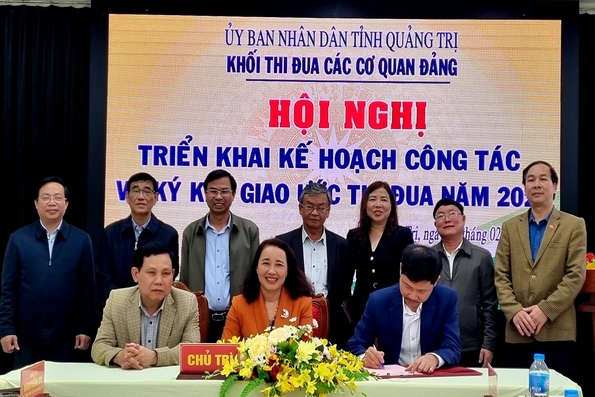 Khối thi đua các cơ quan đảng ký kết giao ước thi đua năm 2023