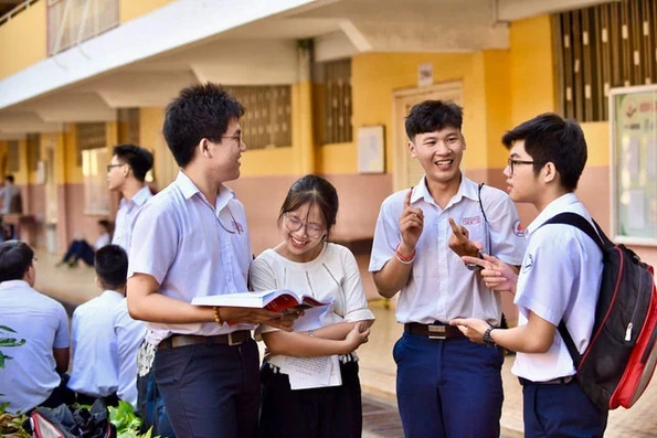 Hướng dẫn mới về miễn thi môn ngoại ngữ kỳ thi tốt nghiệp THPT năm 2023