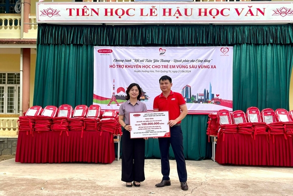 Dai-ichi Life VN hỗ trợ khuyến học cho trẻ em có hoàn cảnh khó khăn