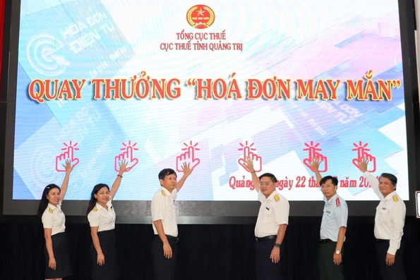 Quay thưởng “Hóa đơn may mắn” kỳ IX, quý II/2024