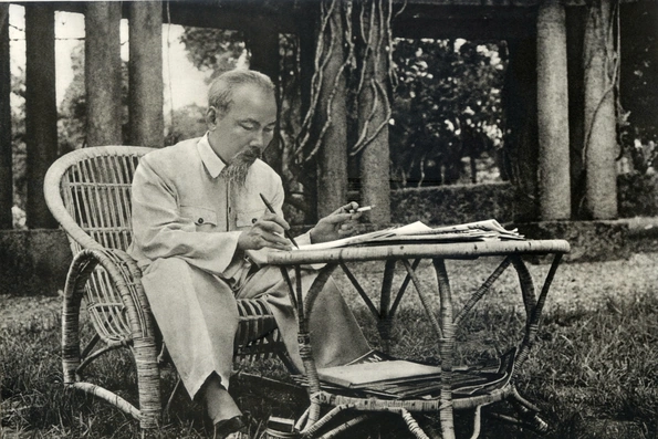 Tháng Tám mùa thu, nhớ ơn người công dân thứ nhất của nước Việt Nam Dân chủ cộng hòa
