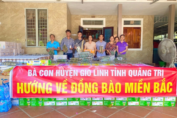 Người dân huyện Gio Linh chung tay ủng hộ đồng bào miền Bắc bị ảnh hưởng thiên tai