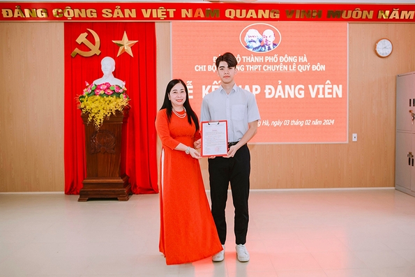 Đẩy mạnh công tác phát triển đảng viên trong tình hình mới