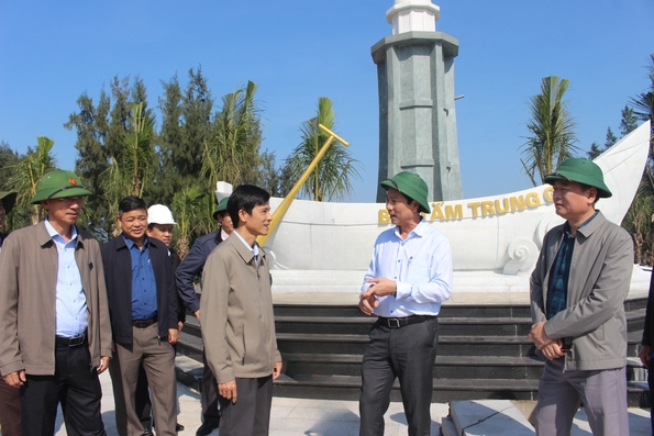 Bàn giao các bãi tắm Trung Giang, Gio Hải, Cửa Việt và Cảng du lịch Cửa Việt cho hai huyện Gio Linh và Cồn Cỏ quản lý