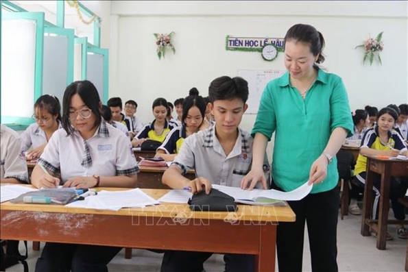 Xử lý nghiêm và công khai các trường hợp vi phạm quy định về dạy thêm, học thêm