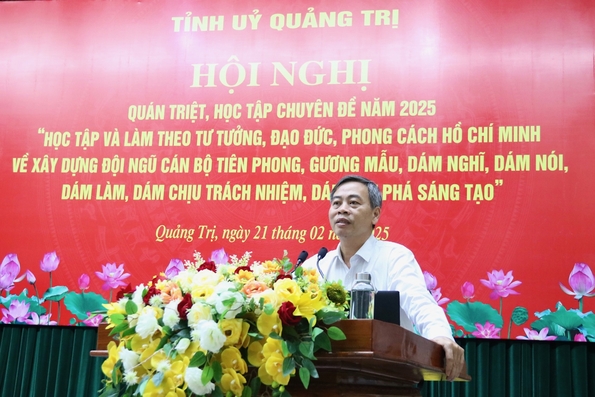 Quán triệt, học tập và làm theo tư tưởng, đạo đức, phong cách Hồ Chí Minh về xây dựng đội ngũ cán bộ