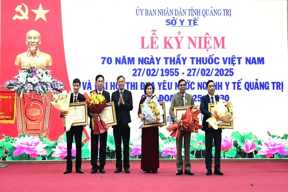 Kỷ niệm 70 năm Ngày Thầy thuốc Việt Nam và Đại hội Thi đua yêu nước ngành y tế Quảng Trị