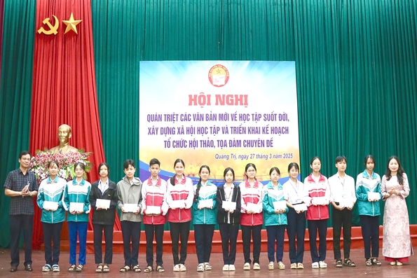 Tăng cường chăm lo công tác khuyến học, khuyến tài