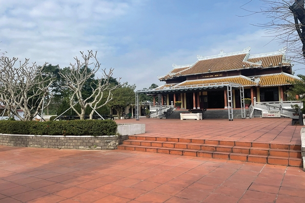 Về nơi đất lửa, đất lành
