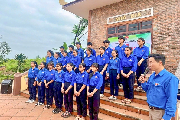 Huyện Gio Linh đẩy mạnh công tác giáo dục truyền thống yêu nước, cách mạng cho thế hệ trẻ