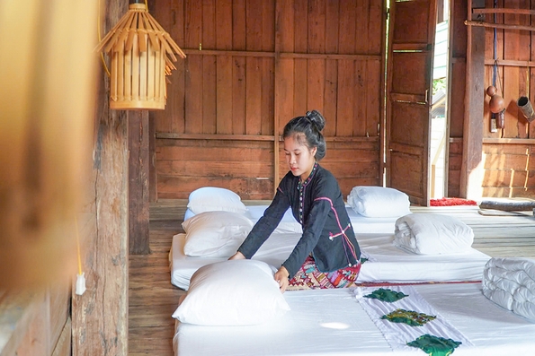 Chú trọng phát triển thương mại, dịch vụ ở Hướng Hóa