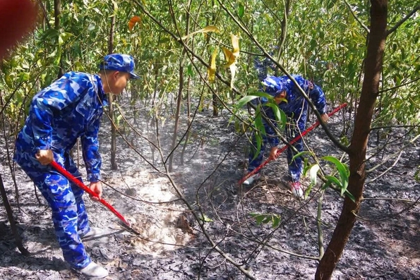 Kịp thời chữa cháy rừng trong thời điểm nắng nóng