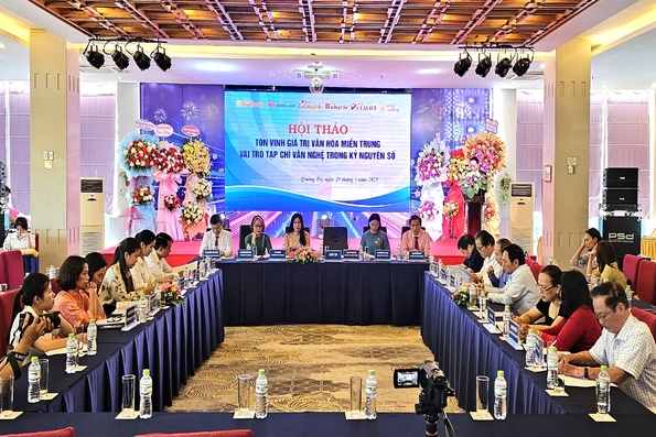Hội thảo vai trò tạp chí văn nghệ tôn vinh giá trị văn hóa miền Trung