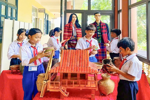 “Góc quê hương” trong trường học