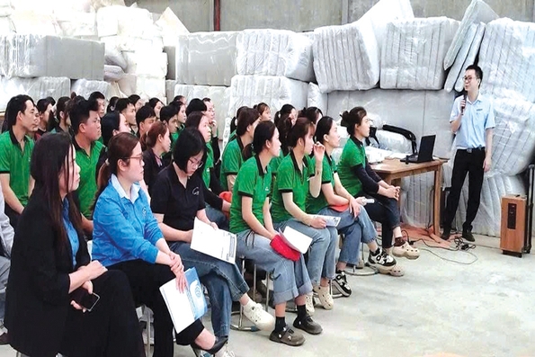 Nâng cao nhận thức pháp luật cho đoàn viên, người lao động