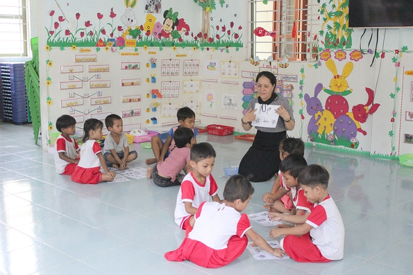 Quan tâm đào tạo, bồi dưỡng giáo viên mầm non