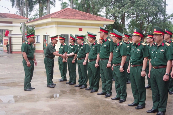 Bộ Quốc phòng kiểm tra sắp xếp lại cơ quan, quân sự​​​​​​​ khi thực hiện chính quyền địa phương 2 cấp tại Quảng Bình, Quảng Trị