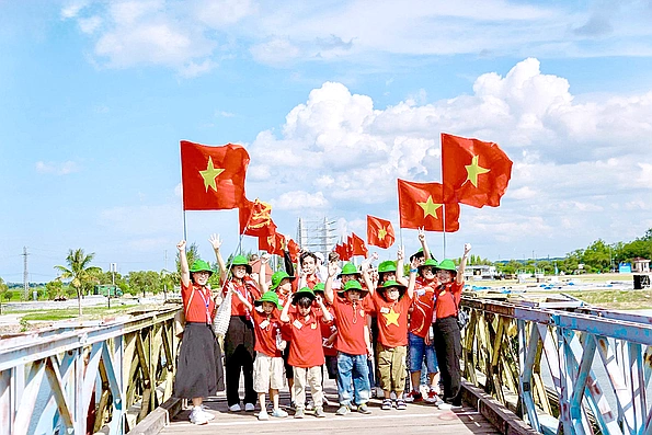 Tỉnh mới qua lăng kính người trẻ