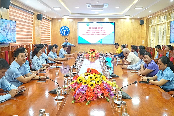 Phát động phát triển người tham gia BHXH tự nguyện, BHYT tự đóng